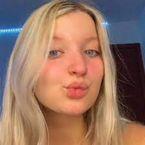 Meet your Posher, Lila